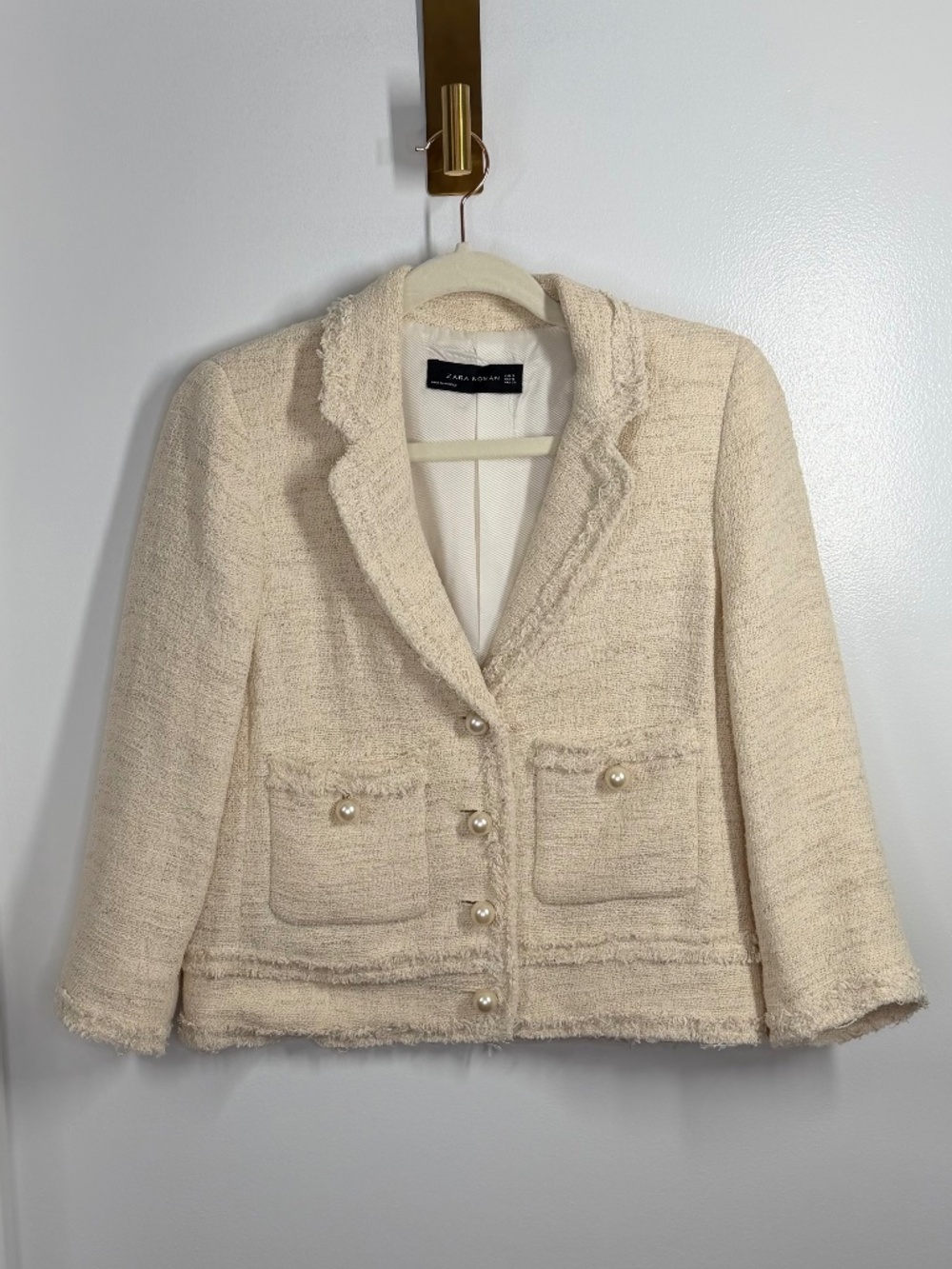ZARA Woman Frayed Tweed Blazer Pearl Buttons Ecru Chanel Style Old Money Preppy